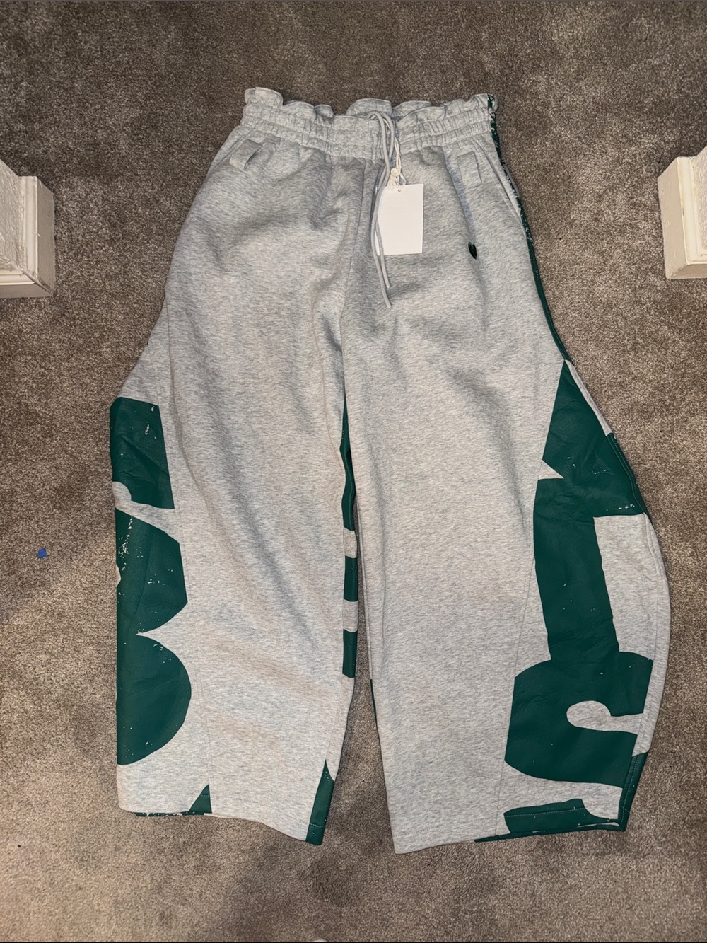 Aelfric Eden Gray Sweatpants with Dark Green Side Panels